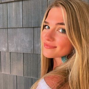 Meet your Posher, Meredith